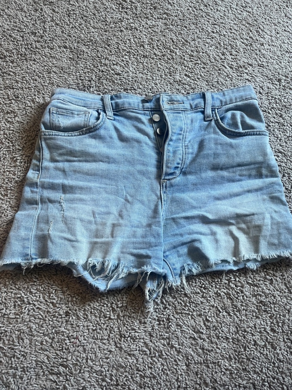 Joe's Jeans Light Blue Distressed Frayed Hem Denim Shorts 4” inseam size 28